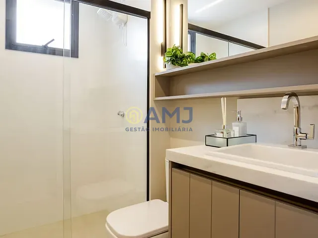 Apartamento 2 quartos e 2 banheiros, à venda, no bairro Setor Bueno em Goiânia