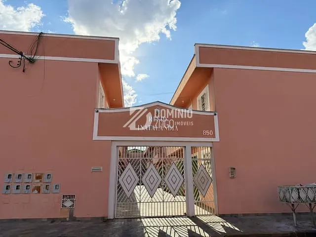Apartamento 2 quartos e 1 banheiro, à venda, no bairro Universitário em Uberaba