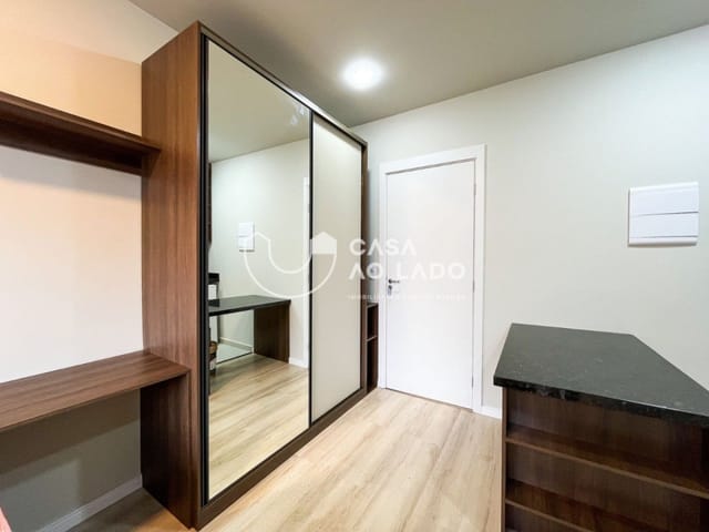 Apartamento 1 quarto e 1 banheiro, para alugar, no bairro Ecoville em Curitiba