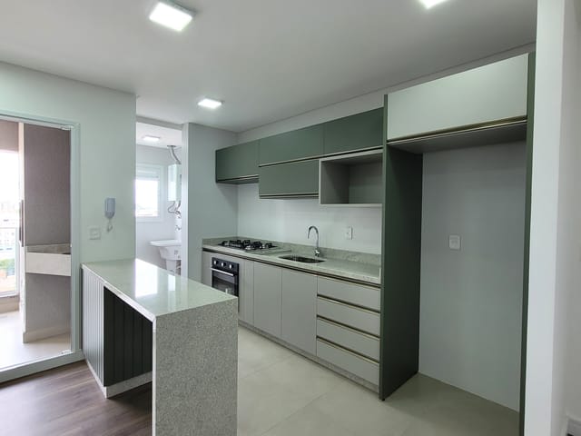 Apartamento com 178m² 3 quartos e 2 banheiros, à venda, no bairro Orfãs em Ponta Grossa