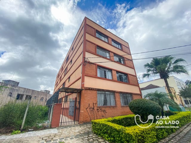 Apartamento 3 quartos e 2 banheiros, à venda, no bairro Centro em Curitiba