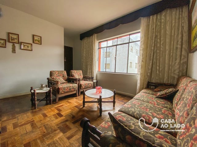 Apartamento 3 quartos e 2 banheiros, à venda, no bairro Centro em Curitiba