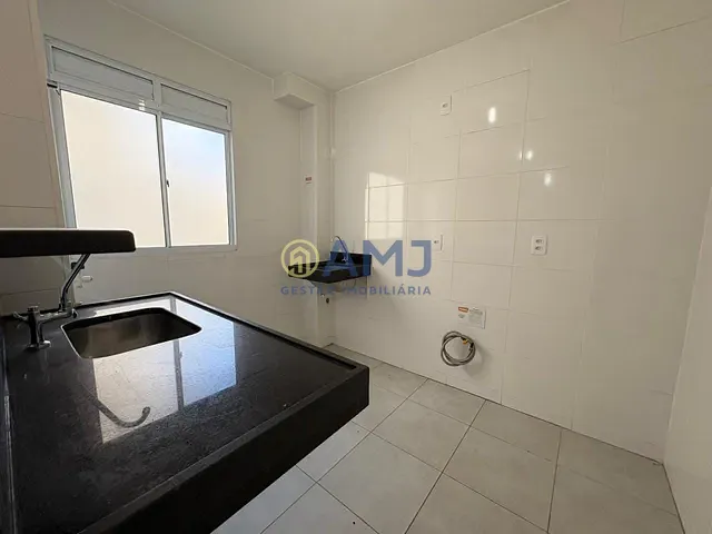 Apartamento 2 quartos e 1 banheiro, à venda, no bairro Lorena Parque em Goiânia