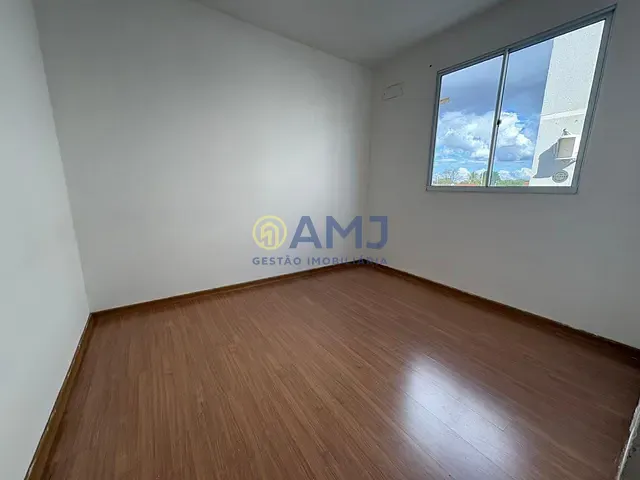 Apartamento 2 quartos e 1 banheiro, à venda, no bairro Lorena Parque em Goiânia
