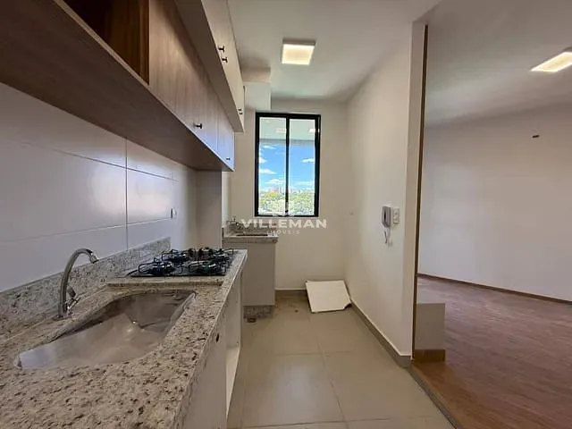 Apartamento 2 quartos e 1 banheiro, para alugar, no bairro Vila Emília em Maringá