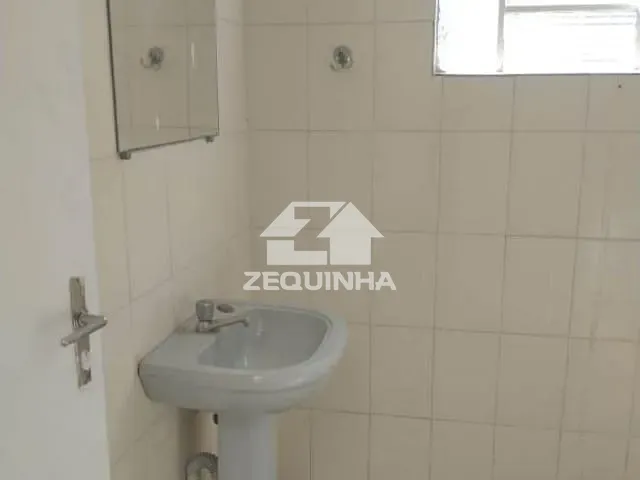 Casa com 85m² 2 quartos e 1 banheiro, para alugar, no bairro Bela Vista em Osasco