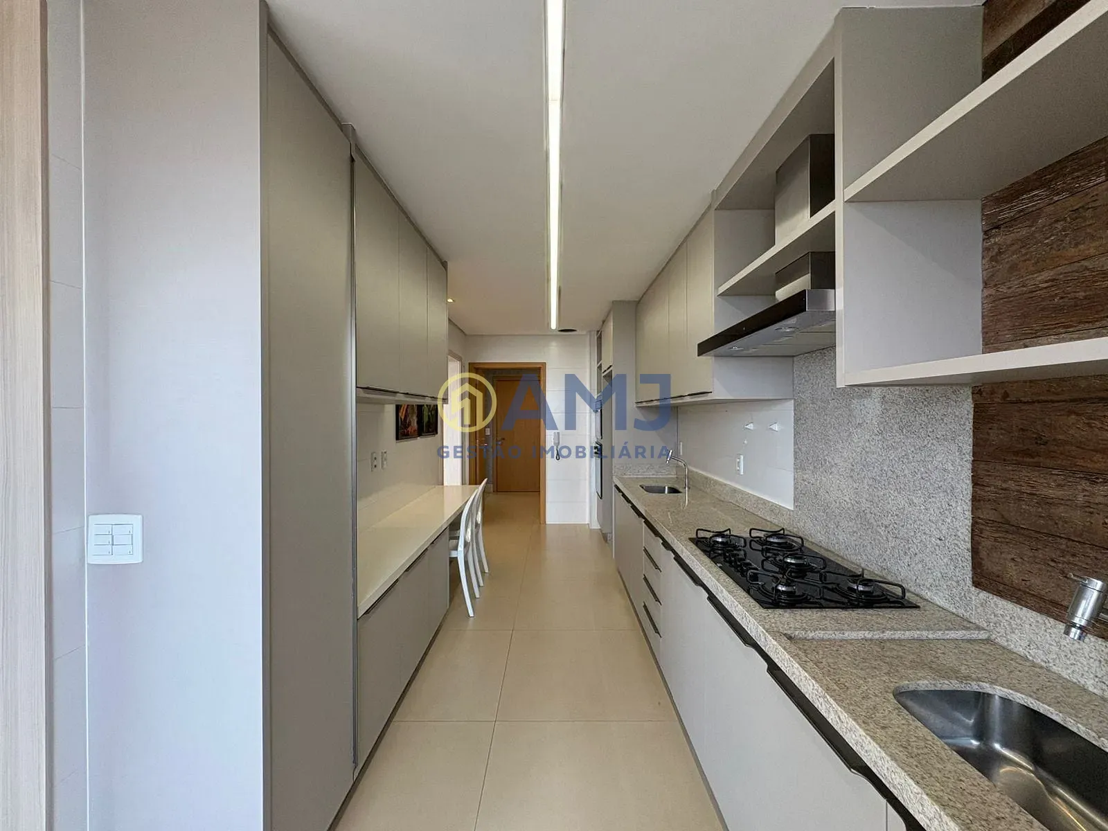 Apartamento, 3 quartos, 218 m² - Foto 10