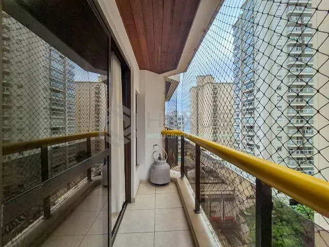 Apartamento 1 quarto e 1 banheiro, à venda, no bairro Pitangueiras em Guarujá
