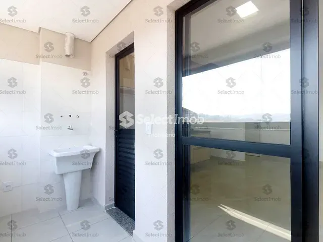 Apartamento com 63m² 2 quartos e 2 banheiros, para alugar, no bairro Vila Dirce em Mauá