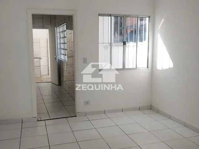 Casa com 85m² 2 quartos e 1 banheiro, para alugar, no bairro Bela Vista em Osasco