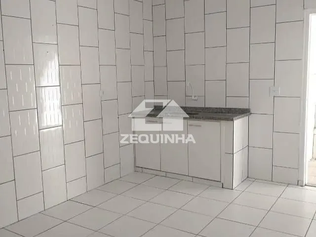 Casa com 85m² 2 quartos e 1 banheiro, para alugar, no bairro Bela Vista em Osasco