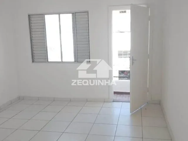 Casa com 85m² 2 quartos e 1 banheiro, para alugar, no bairro Bela Vista em Osasco