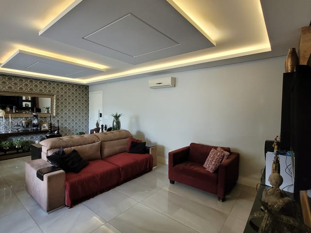 Apartamento com 173m² 3 quartos e 2 banheiros, à venda, no bairro Centro em Ponta Grossa