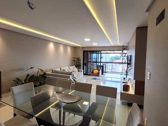 Apartamento com 232m² 3 quartos e 3 banheiros, à venda, no bairro Orfãs em Ponta Grossa
