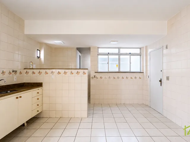 Apartamento 3 quartos e 1 banheiro, para alugar, no bairro São Mateus em Juiz de Fora