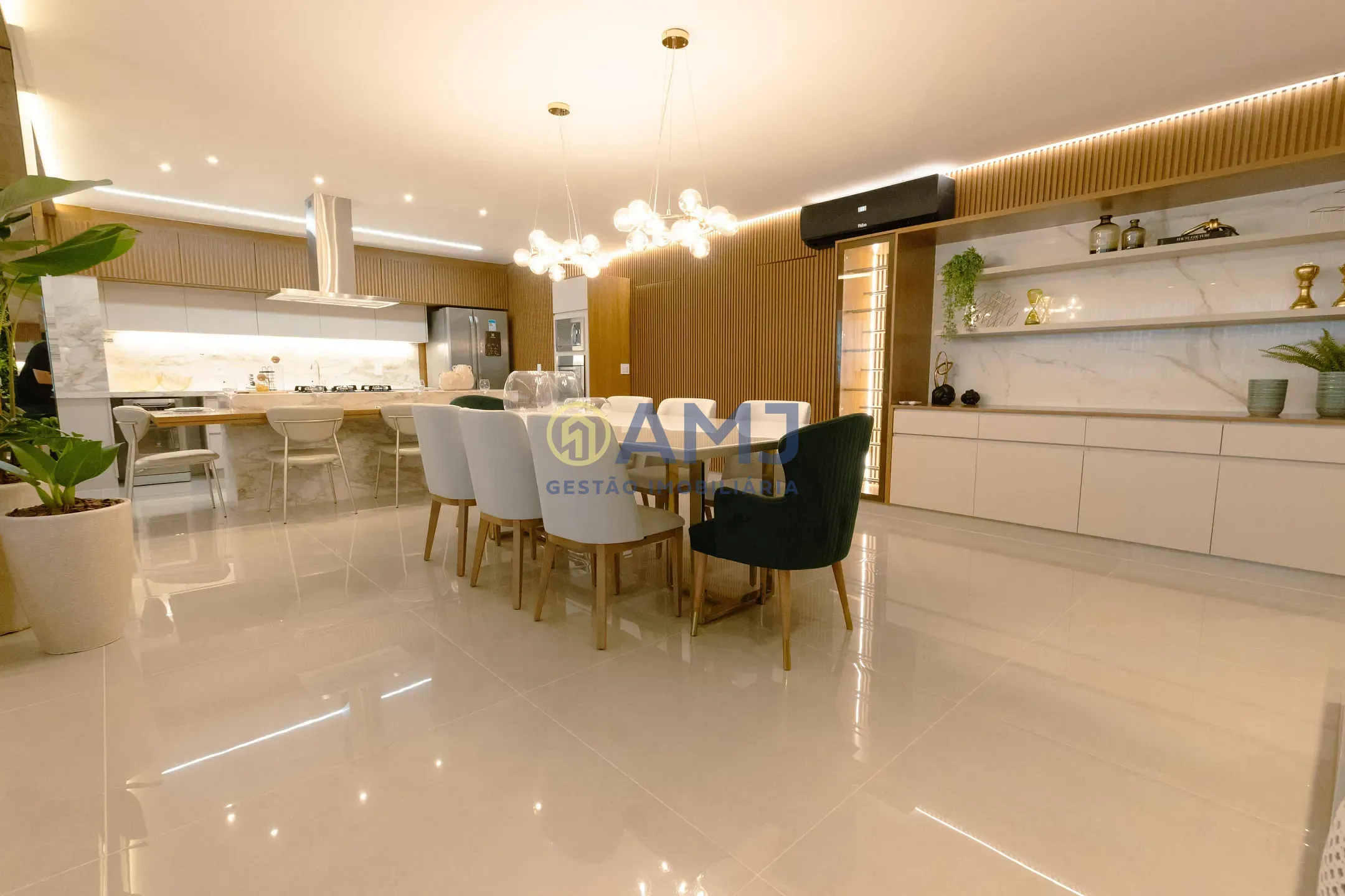 Apartamento, 4 quartos, 260 m² - Foto 1