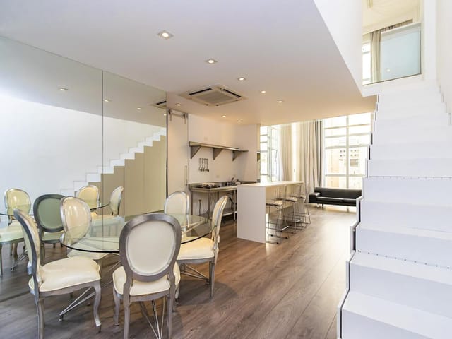 Apartamento 2 quartos e 2 banheiros, para alugar, no bairro Batel em Curitiba