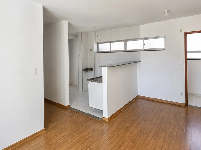 Apartamento 2 quartos e 1 banheiro, à venda, no bairro Morro da Glória em Juiz de Fora