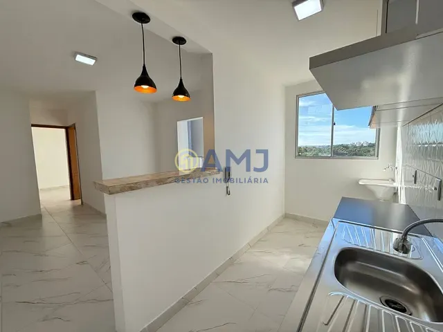 Apartamento 2 quartos e 1 banheiro, à venda, no bairro Setor Negrão de Lima em Goiânia