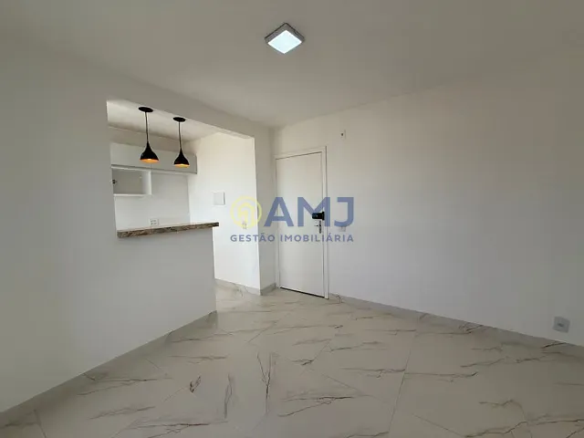 Apartamento 2 quartos e 1 banheiro, à venda, no bairro Setor Negrão de Lima em Goiânia