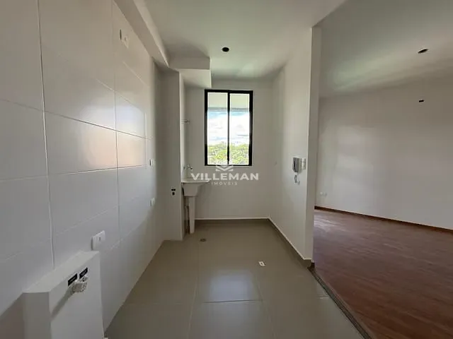 Apartamento 2 quartos e 1 banheiro, para alugar, no bairro Vila Emília em Maringá