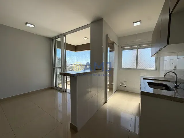 Apartamento com 71m² 2 quartos e 3 banheiros, para alugar, no bairro Setor Bueno em Goiânia