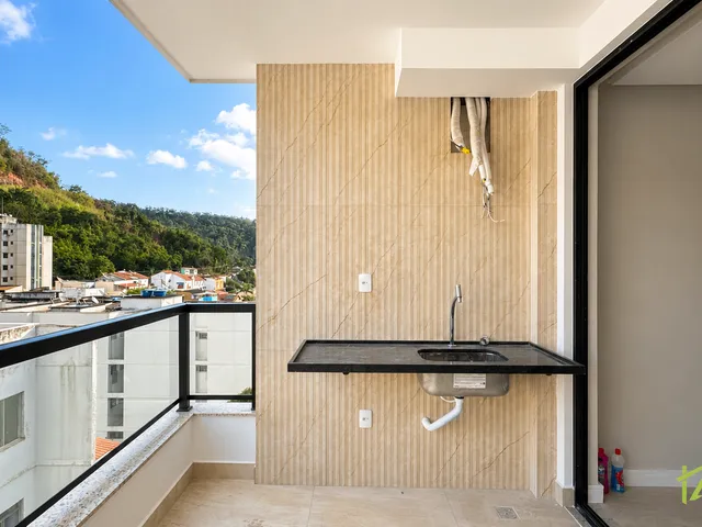 Apartamento 2 quartos e 2 banheiros, à venda, no bairro Vale do Ipê em Juiz de Fora
