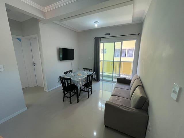 Apartamento com 67m² 2 quartos e 1 banheiro, à venda, no bairro Ingleses do Rio Vermelho em Florianópolis