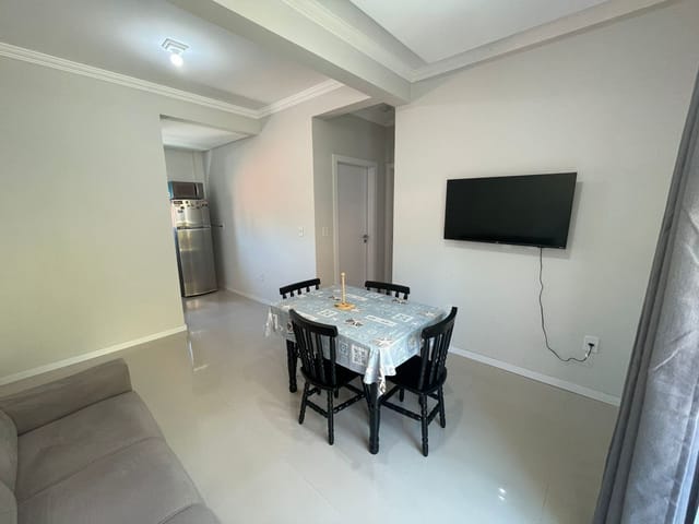 Apartamento com 67m² 2 quartos e 1 banheiro, à venda, no bairro Ingleses do Rio Vermelho em Florianópolis