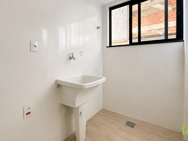 Apartamento 2 quartos e 2 banheiros, à venda, no bairro Vale do Ipê em Juiz de Fora