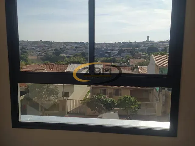 Apartamento 3 quartos e 2 banheiros, à venda, no bairro Veraliz em Londrina