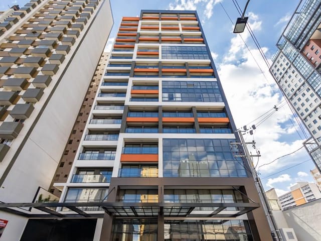 Apartamento 1 quarto e 1 banheiro, para alugar, no bairro Centro em Curitiba
