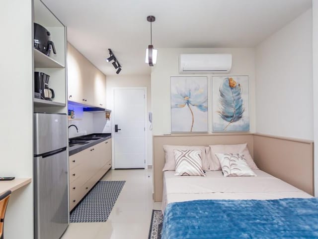 Apartamento 1 quarto e 1 banheiro, para alugar, no bairro Centro em Curitiba