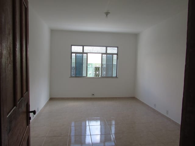 Foto do Apartamento - Vicente de Carvalho - Excelente Apartamento 2 quartos com varanda próximo ao Metrô e Carioca Shopping | Hilmar