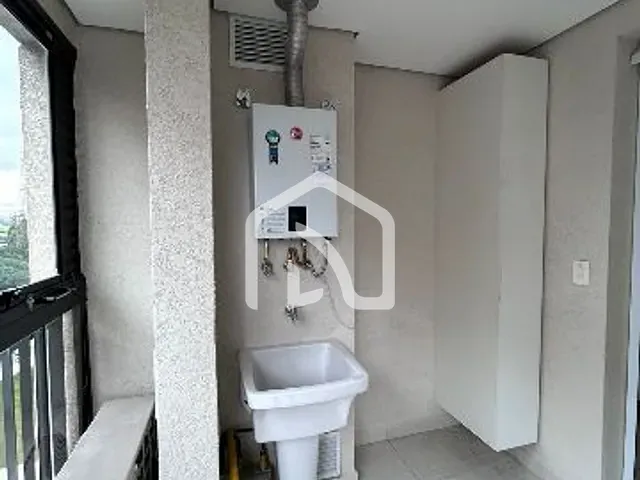 Apartamento com 65m² 2 quartos e 2 banheiros, para alugar, no bairro Alphaville Empresarial em Barueri