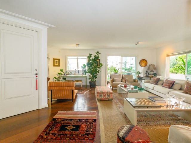 Foto do Apartamento - Apartamento tipo para venda em Moema com 3 quartos, sendo 3 suítes, 209m² | Lares e Andares Imóveis