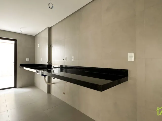 Apartamento 2 quartos e 2 banheiros, à venda, no bairro Centro em Juiz de Fora
