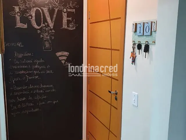 Apartamento à venda, no bairro Conjunto Vivi Xavier em Londrina
