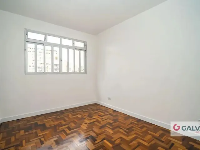 Apartamento 3 quartos e 2 banheiros, para alugar, no bairro Centro em Curitiba