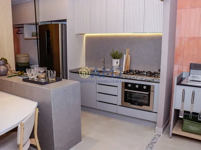 Apartamento 2 quartos e 2 banheiros, à venda, no bairro Setor Bueno em Goiânia