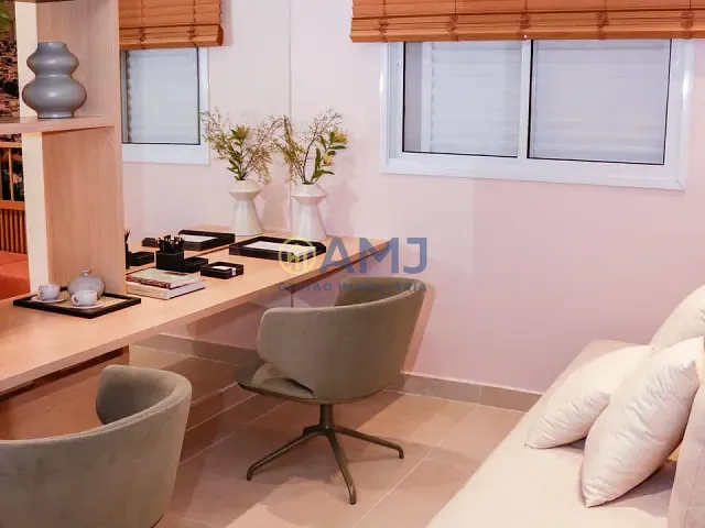Apartamento 2 quartos e 2 banheiros, à venda, no bairro Setor Bueno em Goiânia