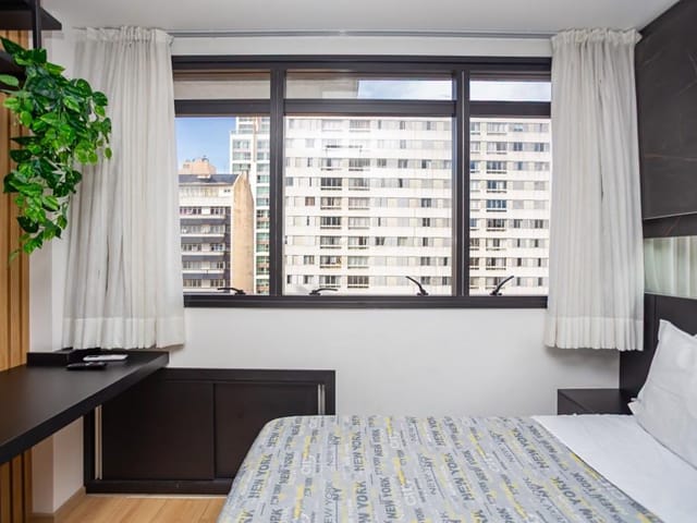 Apartamento 1 quarto e 1 banheiro, para alugar, no bairro Centro em Curitiba