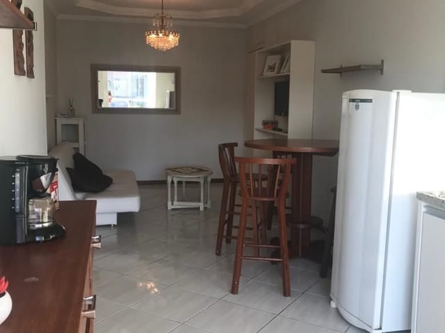 Apartamento 2 quartos e 2 banheiros, à venda, no bairro Ingleses do Rio Vermelho em Florianópolis