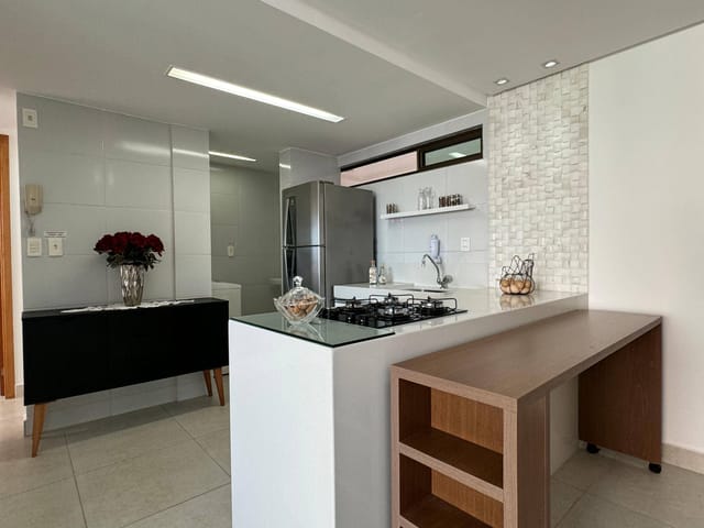 Apartamento 2 quartos e 2 banheiros, à venda, no bairro Cabo Branco em João Pessoa