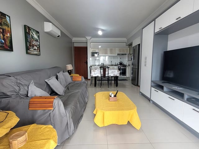 Apartamento 1 quarto e 1 banheiro, para alugar, no bairro Ingleses do Rio Vermelho em Florianópolis