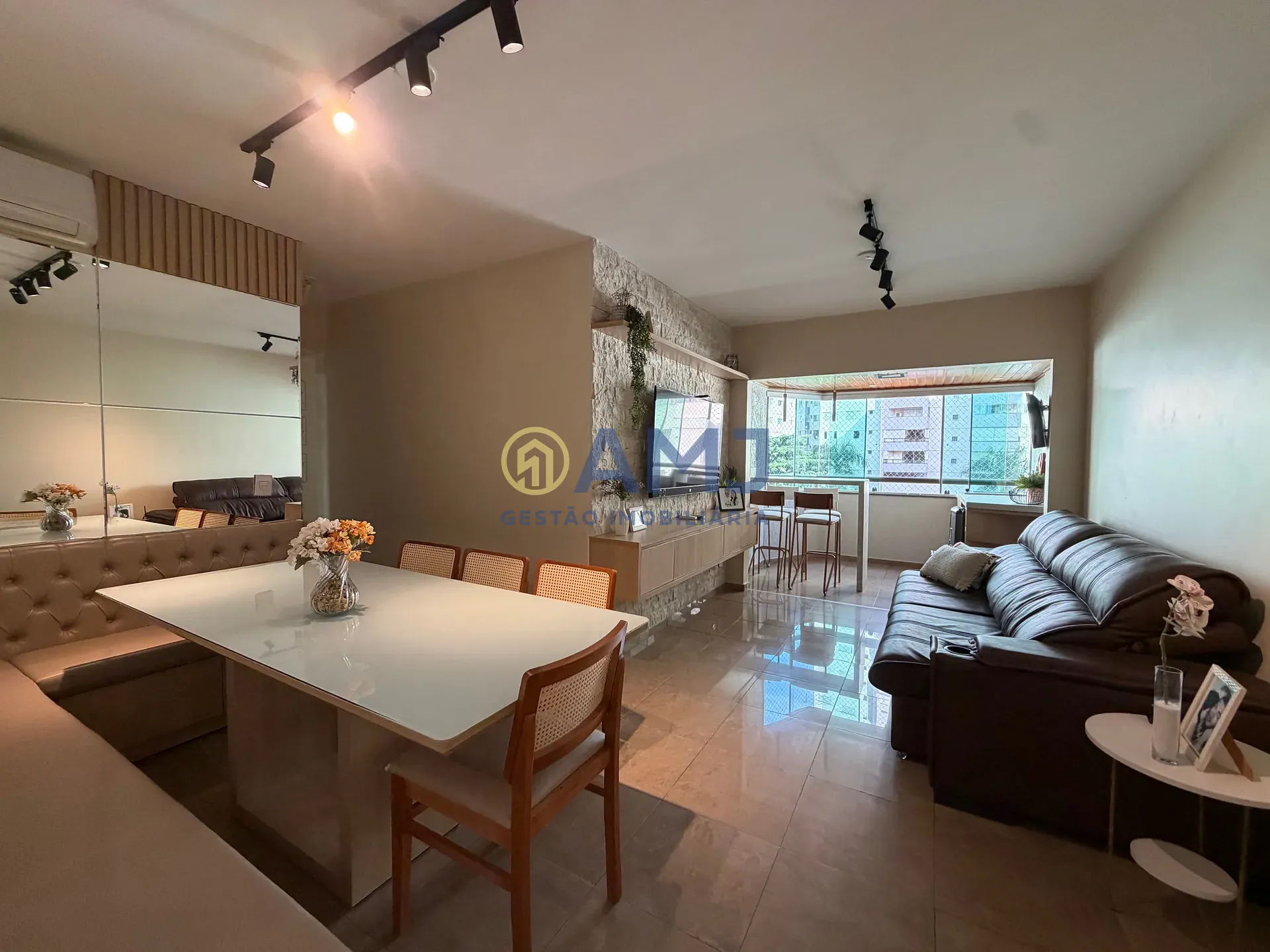 Apartamento, 3 quartos, 90 m² - Foto 1