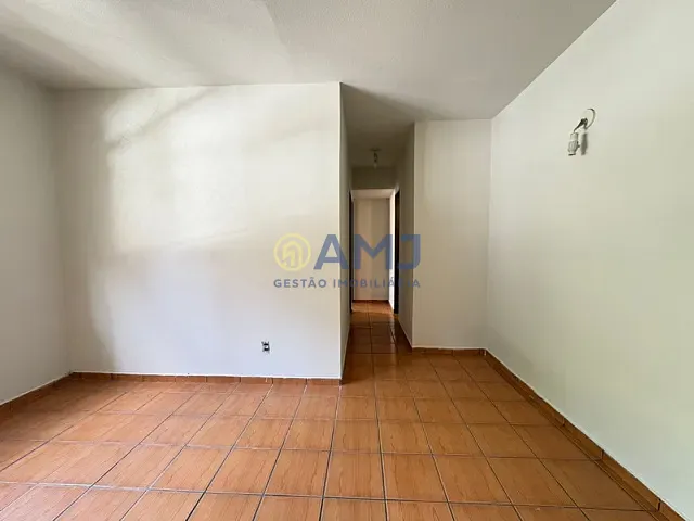 Apartamento 3 quartos e 2 banheiros, à venda, no bairro Nossa Senhora de Fátima em Goiânia