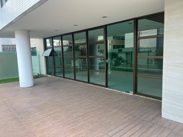Apartamento 2 quartos e 2 banheiros, à venda, no bairro Cabo Branco em João Pessoa
