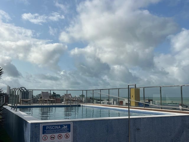 Apartamento 2 quartos e 2 banheiros, à venda, no bairro Cabo Branco em João Pessoa