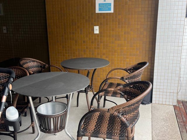 Apartamento 2 quartos e 2 banheiros, à venda, no bairro Cabo Branco em João Pessoa
